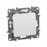 Legrand Etika белый переключатель 10А, Винтовые клеммы 672205 фото