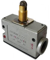 МП 1303 У2 исп.01, IP54, толкатель с продольным расположением ролика, комбинированный, винт, микровыключатель  (ЭТ) ET002056 фото