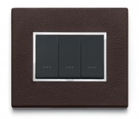 Vimar Накладка Eikon Evo на 3 модуля, натуральная кожа табак 21653.22 фото