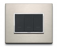 Vimar Накладка Eikon Evo на 3 модуля, светлая бронза 21653.04 фото