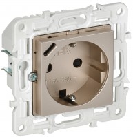 IEK SKANDY Шампань Розетка с/з с защитными шторками 16А с USB C 18Вт SK-R17Sh SK-R14-16-U14-018-K37 фото