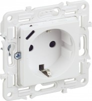 IEK SKANDY Арктический белый Розетка с/з с защитными шторками 16А с USB C 18Вт SK-R17W SK-R14-16-U14-018-K01 фото