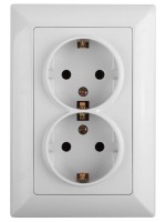 Intro Розетка Solo 4-208-01 с заземлением двойная 2X2P+E Schuko со шторками, 16А-250В, IP20, СУ, белый Б0053697 фото