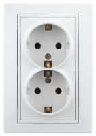 Intro Розетка Plano 1-208-01 с заземлением двойная 2X2P+E Schuko со шторками, 16А-250В, IP20, СУ, белый Б0053933 фото