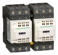 Schneider Electric Contactors D Контактор реверсивный 3Р Everlink AC3 440В 40A, катушка управления 115В AC 50/60Гц LC2D40A3FE7 фото