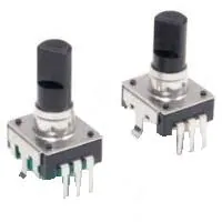 PEC12R-4225F-N0024 Энкодер PEC12, 24 щелчка, 24 импульса, пластмассовый вал с лыской 25мм, горизонтальные выводы BOURNS pe317185 фото
