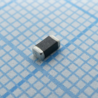 B72520E0200K062 SMD варистор 1206 20Vac/26Vdc 200A  33V(1mA), автомобильная. серия, лента в катушке (SIOV-CT1206K20G) TDK-EPCOS pe307736 фото