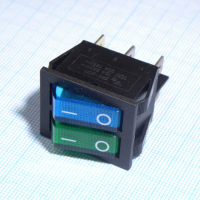 IRS-2101-1A3-G+BL/B Переключатель 2х-клавишный с подсветкой 15A 250VAC плоская кнопка зелёная + синяя Jietong pe154145 фото