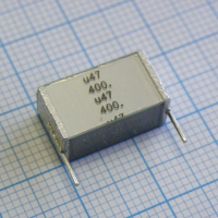 B32562J6474K000 Конденсатор металлоплёночный полиэтилентерефталатный 0.47мкФ 400В ±10% (16.5х7.3х9.3мм) шаг выводов 15мм 125°С россыпь TDK-EPCOS pe335460 фото