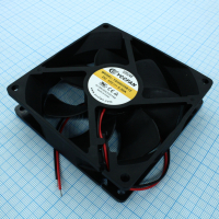 YDH9225B12 Вентилятор 12В 92х92x25 B 3000 об/мин, 82.6м3/час, 34.2дБ, подшипник качения, тип вывода - провод YCCFAN pe514691 фото