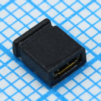 DS1028-2BBF12 Джампер H = 5.0 мм, шаг 2.00 мм, закрытый верх (позол.), черный изол. (DS1028-2BBF12)  (аналог MJ2-C-5) CONNFLY pe552115 фото