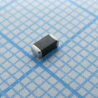B72520T0110K062 SMD варистор 1206 11Vac/14Vdc 200A 18V(1mA), 8 мВт, стандартн. серия, лента в катушке (SIOV-CT1206K11G) TDK-EPCOS pe14037 фото
