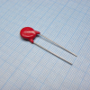 V300LA10P Варистор 300VAC/405VDC 2500А 517В(1мА), 0,5Вт, радиальные выводы Littelfuse pe254896 фото